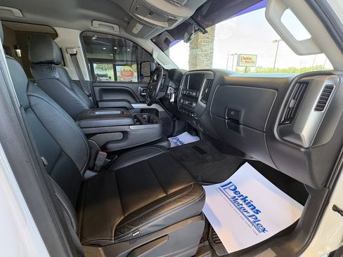 Used 2017 Chevrolet Silverado 2500 LT w/ LT Fleet Convenience Package AWD/4WD image 26
