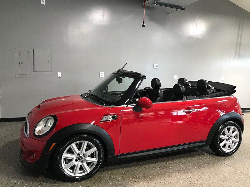 Used 2013 MINI Cooper S w/ Technology Pkg 2 FWD image 13
