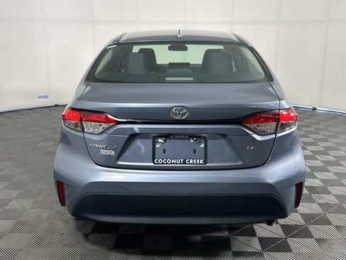 Used 2024 Toyota Corolla LE FWD image 4
