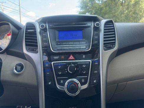 Used 2013 Hyundai Elantra GT w/ Touch & Go Pkg FWD image 31