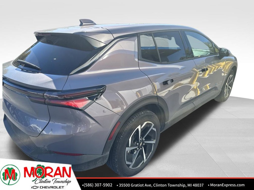 Used 2025 Chevrolet Equinox EV LT w/ Comfort Package FWD image 4