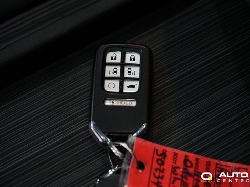 Used 2023 Honda Odyssey Touring image 31