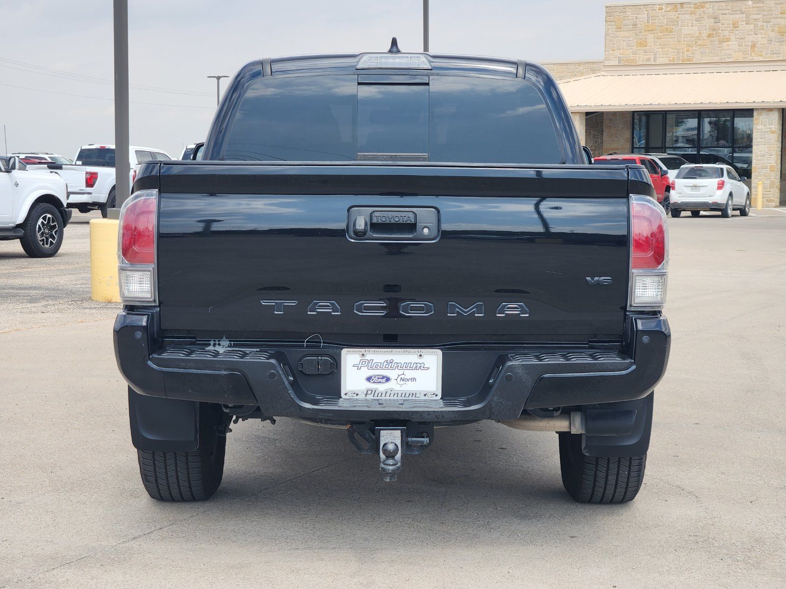 Used 2020 Toyota Tacoma TRD Sport w/ Technology Package RWD image 8