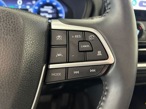 Used 2024 Toyota Grand Highlander AWD image 16