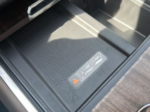 New 2026 GMC Acadia Denali Ultimate w/ LPO, Floor Liner Package AWD/4WD image 27