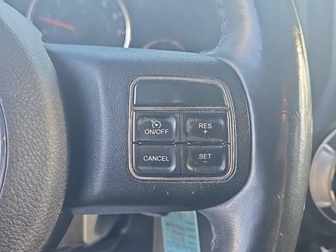 Used 2013 Jeep Wrangler Unlimited Sahara w/ Dual Top Group AWD/4WD image 15