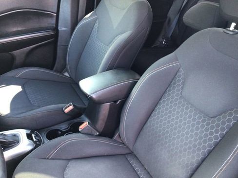 Used 2018 Jeep Compass Sport FWD image 25