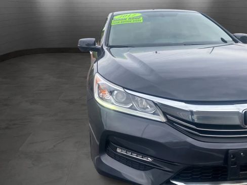 Used 2017 Honda Accord EX-L image 31