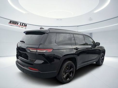 Used 2023 Jeep Grand Cherokee L Laredo AWD/4WD image 3