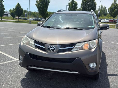 Used 2014 Toyota RAV4 XLE FWD image 14