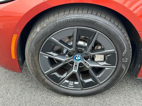 Used 2023 BMW i4 eDrive40 w/ Premium Package RWD image 9