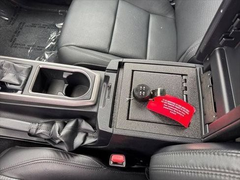 Certified 2022 Toyota Tacoma Limited AWD/4WD image 59