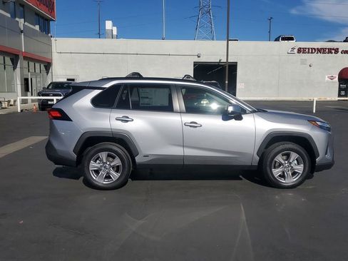 New 2025 Toyota RAV4 LE image 2