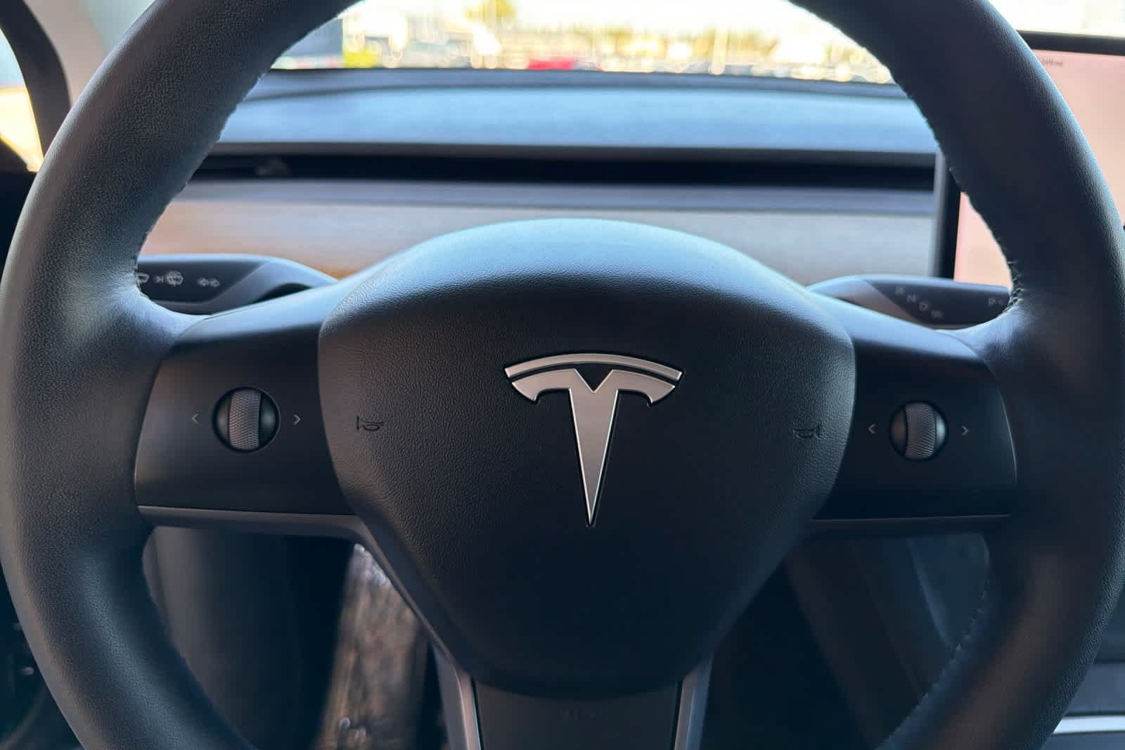 Used 2022 Tesla Model Y Performance AWD/4WD image 25