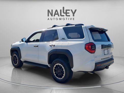 Used 2025 Toyota 4Runner TRD Off-Road Premium image 4