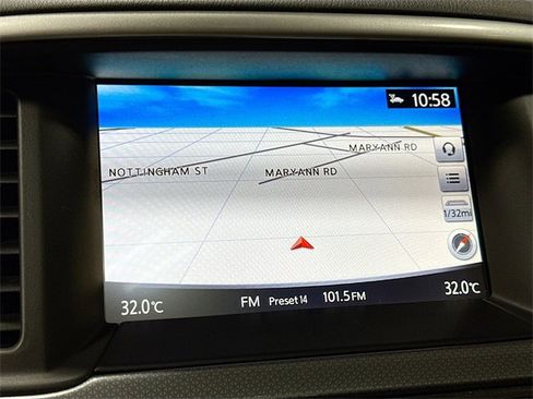 Used 2020 Nissan Pathfinder SL image 15