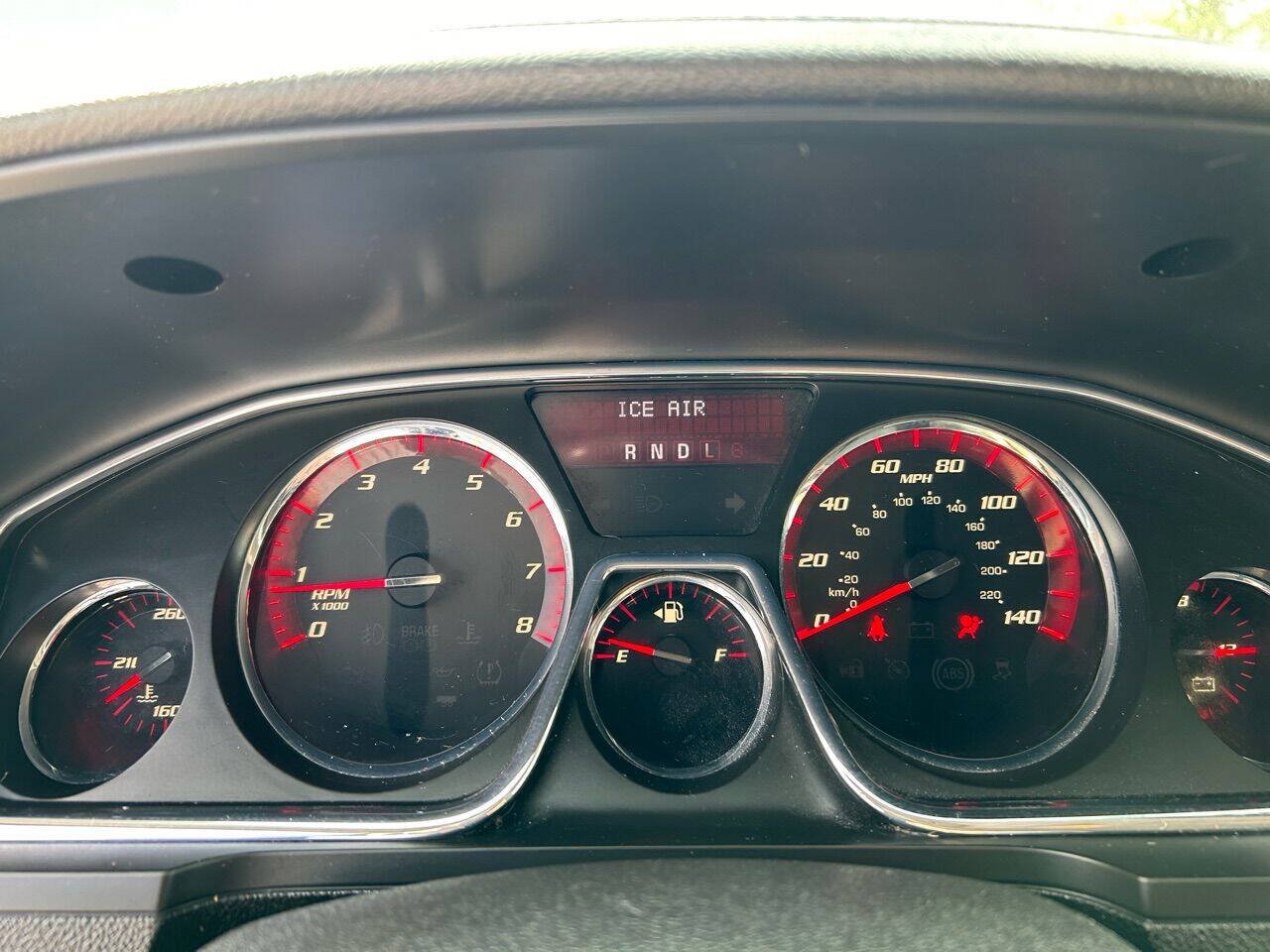Used 2015 GMC Acadia SLE FWD image 14