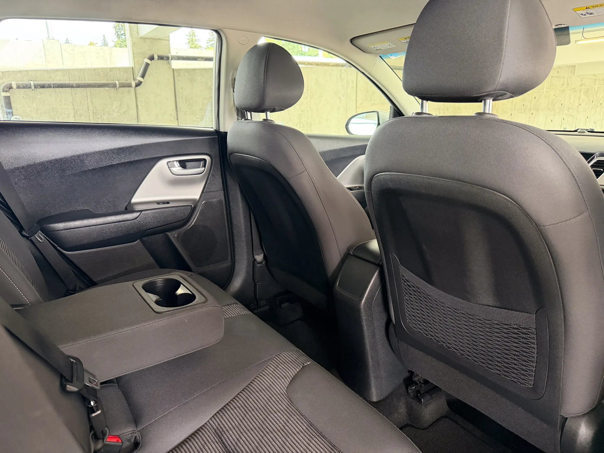 Used 2018 Kia Niro LX FWD image 21