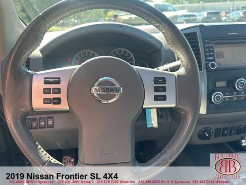 Used 2019 Nissan Frontier SL image 16