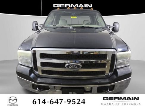 Used 2005 Ford F350 XLT image 3