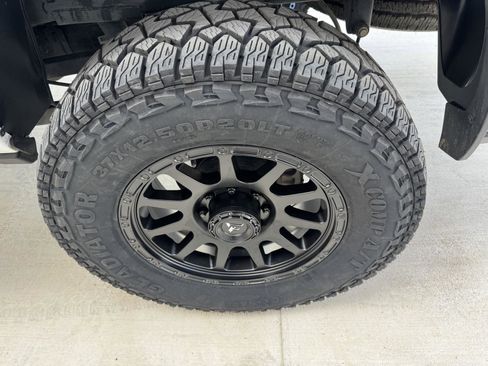 Used 2024 RAM 2500 Big Horn image 37