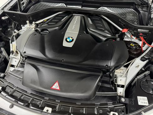 Used 2019 BMW X6 xDrive50i w/ M Sport Package image 48