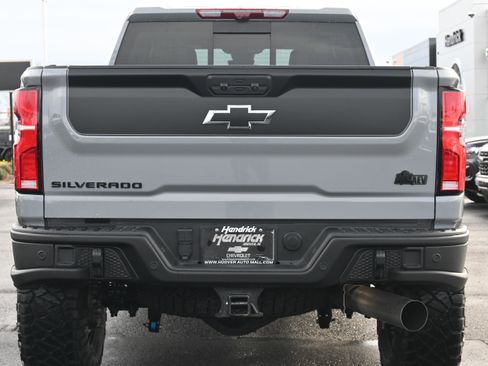 Used 2024 Chevrolet Silverado 2500 ZR2 w/ ZR2 Bison Edition image 11