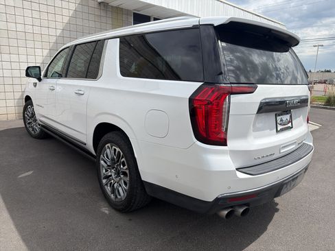 Used 2023 GMC Yukon XL Denali Ultimate AWD/4WD image 2