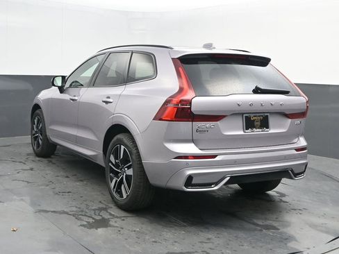 New 2026 Volvo XC60 B5 Core w/ Climate Package AWD/4WD image 3