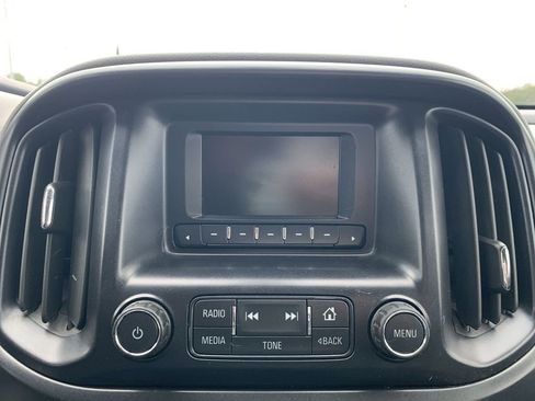 Used 2015 Chevrolet Colorado W/T image 12