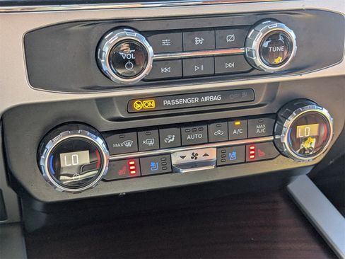 Used 2022 Ford F250 King Ranch w/ Chrome Package image 24