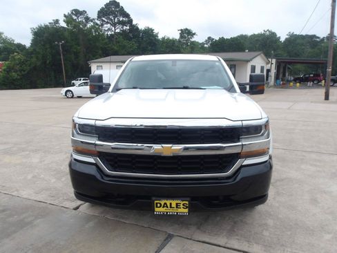 Used 2018 Chevrolet Silverado 1500 W/T w/ Trailering Package AWD/4WD image 3