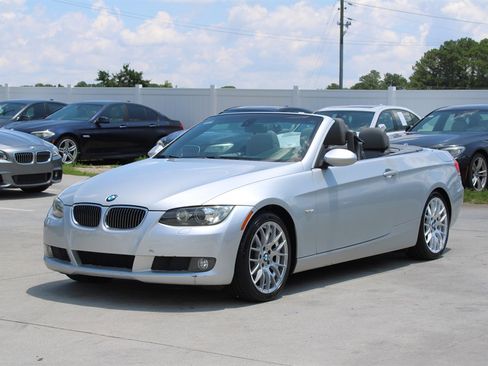 Used 2009 BMW 328i Convertible image 4
