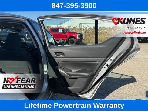 Used 2024 Nissan Altima 2.5 SV image 19