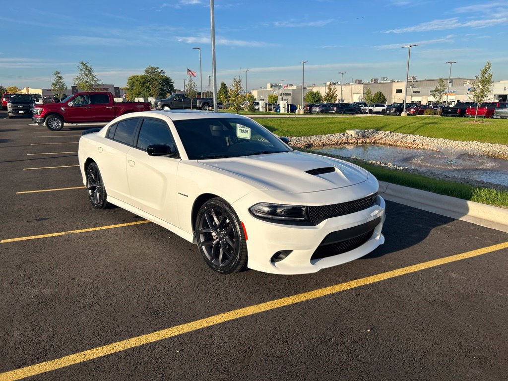 Used 2022 Dodge Charger R/T w/ Blacktop Package RWD image 5