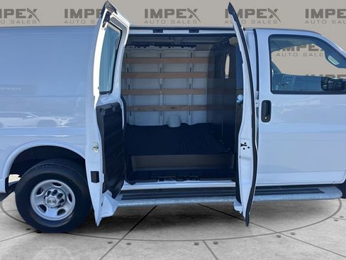 Used 2024 Chevrolet Express 2500 w/ Driver Convenience Package image 22