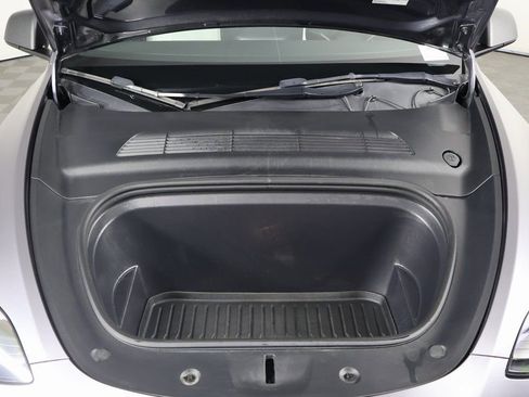 Used 2023 Tesla Model Y Performance image 15