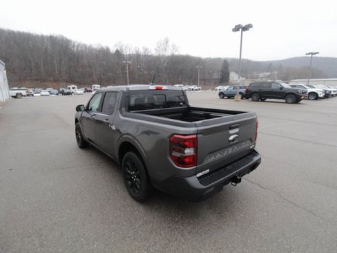 Used 2024 Ford Maverick Lariat w/ Black Appearance Package image 10