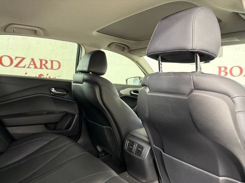 Used 2022 Acura TLX FWD image 19