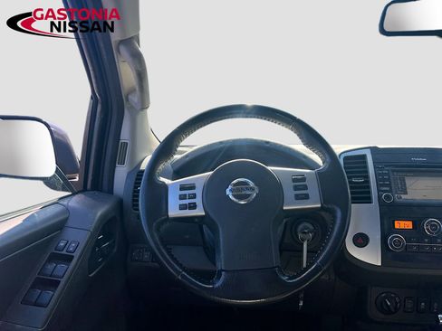 Used 2015 Nissan Frontier PRO-4X w/ Pro-4x Luxury Package image 29