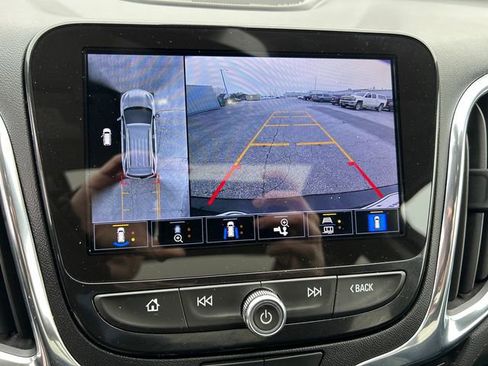 Used 2023 Chevrolet Equinox Premier image 26