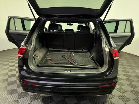 Used 2020 Volkswagen Tiguan SE R-Line AWD/4WD image 27