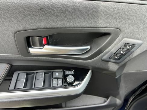 New 2026 Toyota Sienna Platinum AWD/4WD image 12