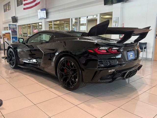 New 2026 Chevrolet Corvette ZR1 w/ ZR1 Carbon Fiber Aero Package RWD image 8