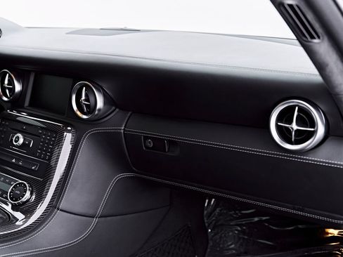 Used 2012 Mercedes-Benz SLS AMG Coupe image 42