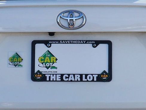 Used 2019 Toyota RAV4 XLE image 21