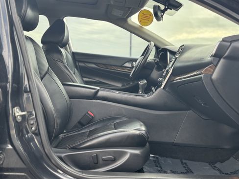 Used 2017 Nissan Maxima Platinum image 25