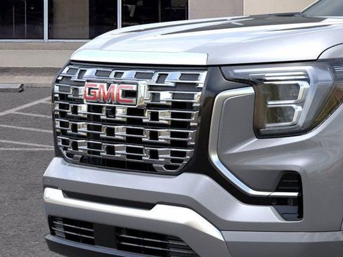 New 2026 GMC Terrain Denali w/ LPO, Black Badging Package image 13