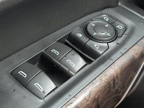 Used 2021 GMC Sierra 1500 Denali AWD/4WD image 25