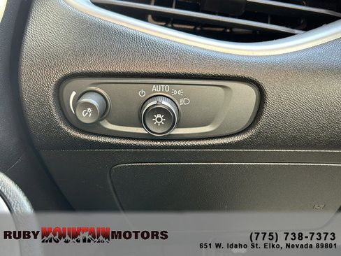 Used 2023 Chevrolet Malibu RS image 15